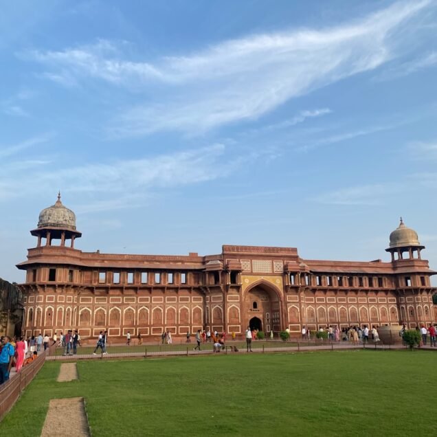 Agra Fort: The Majestic Mughal Fortress of Uttar Pradesh